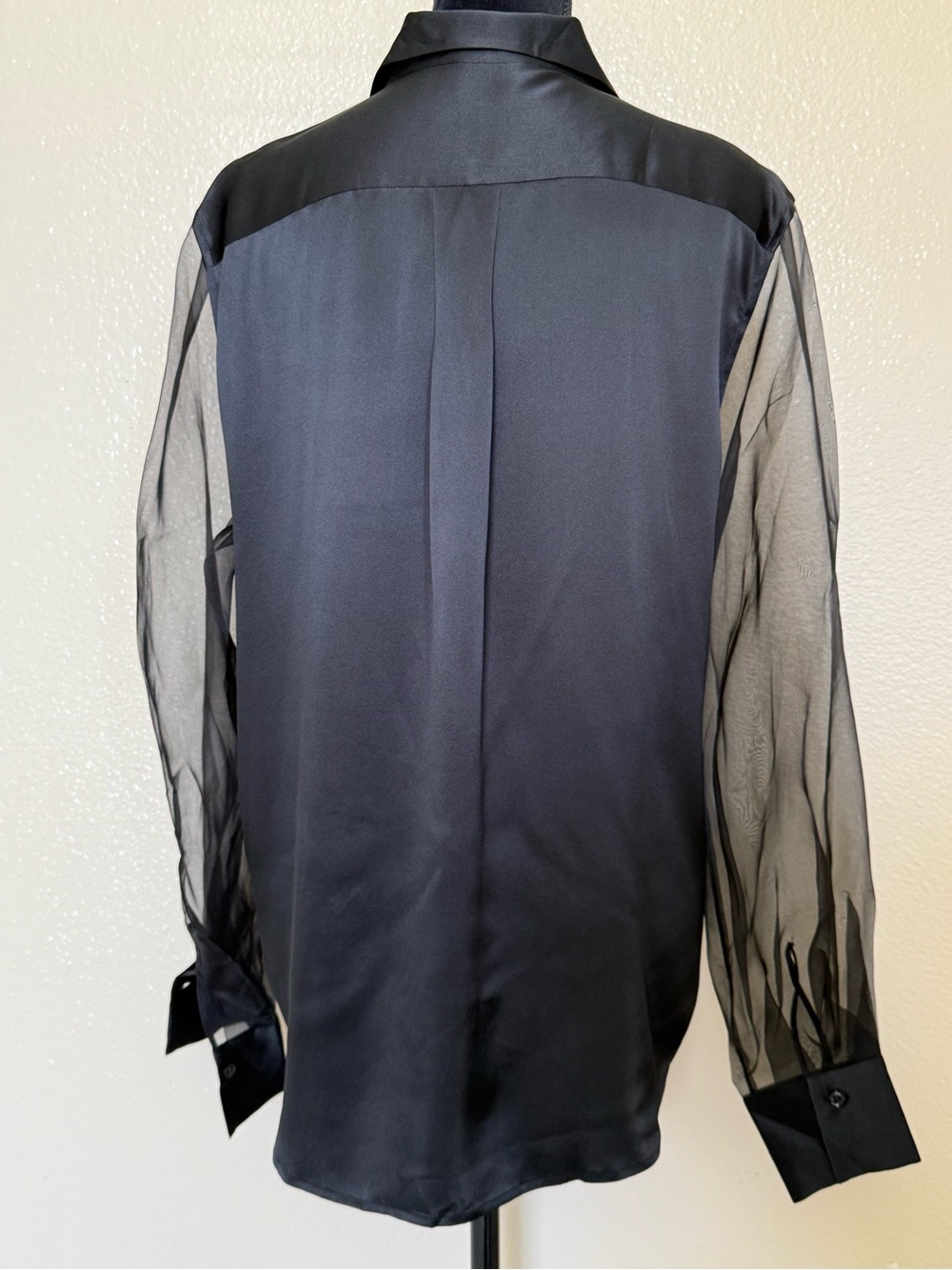 LILYSILK Black Mulberry Silk Sheer Sleeve Button Down Blouse Large Quiet Luxury - Picture 8 of 14